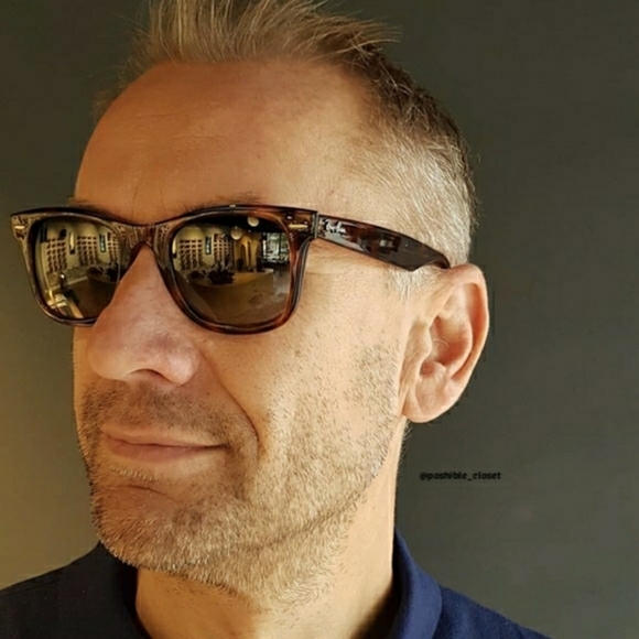 Model Display Ray-Ban RB2140 Wayfarer Tortoise Brown main image 5